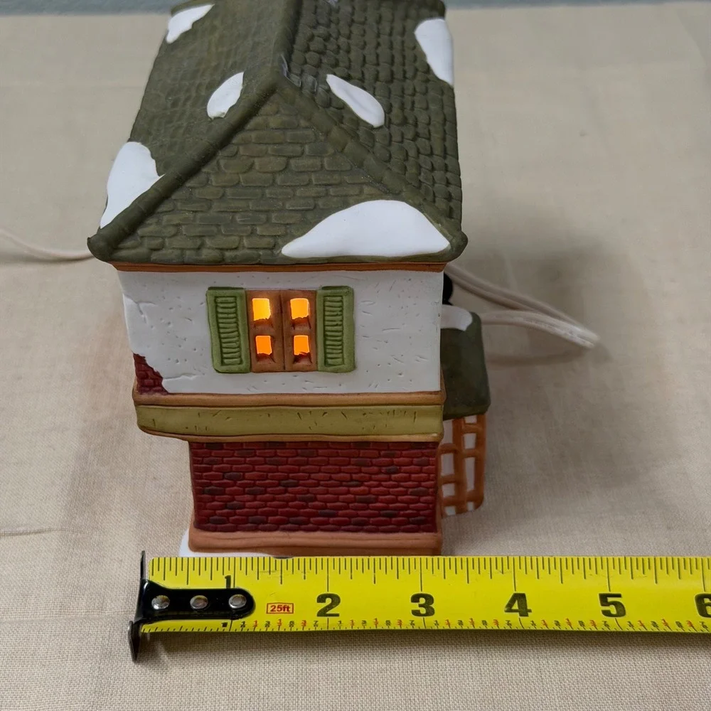 Department 56 Scrooge & Marley Counting House Dickens Village Porcelain 1986
